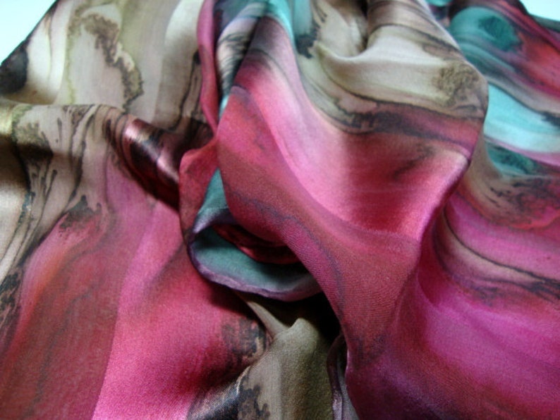 Kastanje donkerrood donkergroen antilope hand geverfd zijden sjaal afbeelding 3