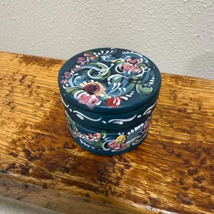 Norwegian Rosemaled round wood box small Dark Teal