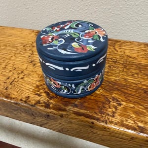 Norwegian Rosemaled round wood box small dark blue