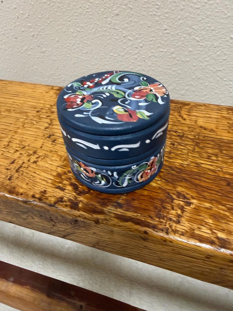 Norwegian Rosemaled round wood box small dark blue