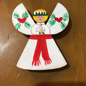 Swedish St Lucia pin or magnet