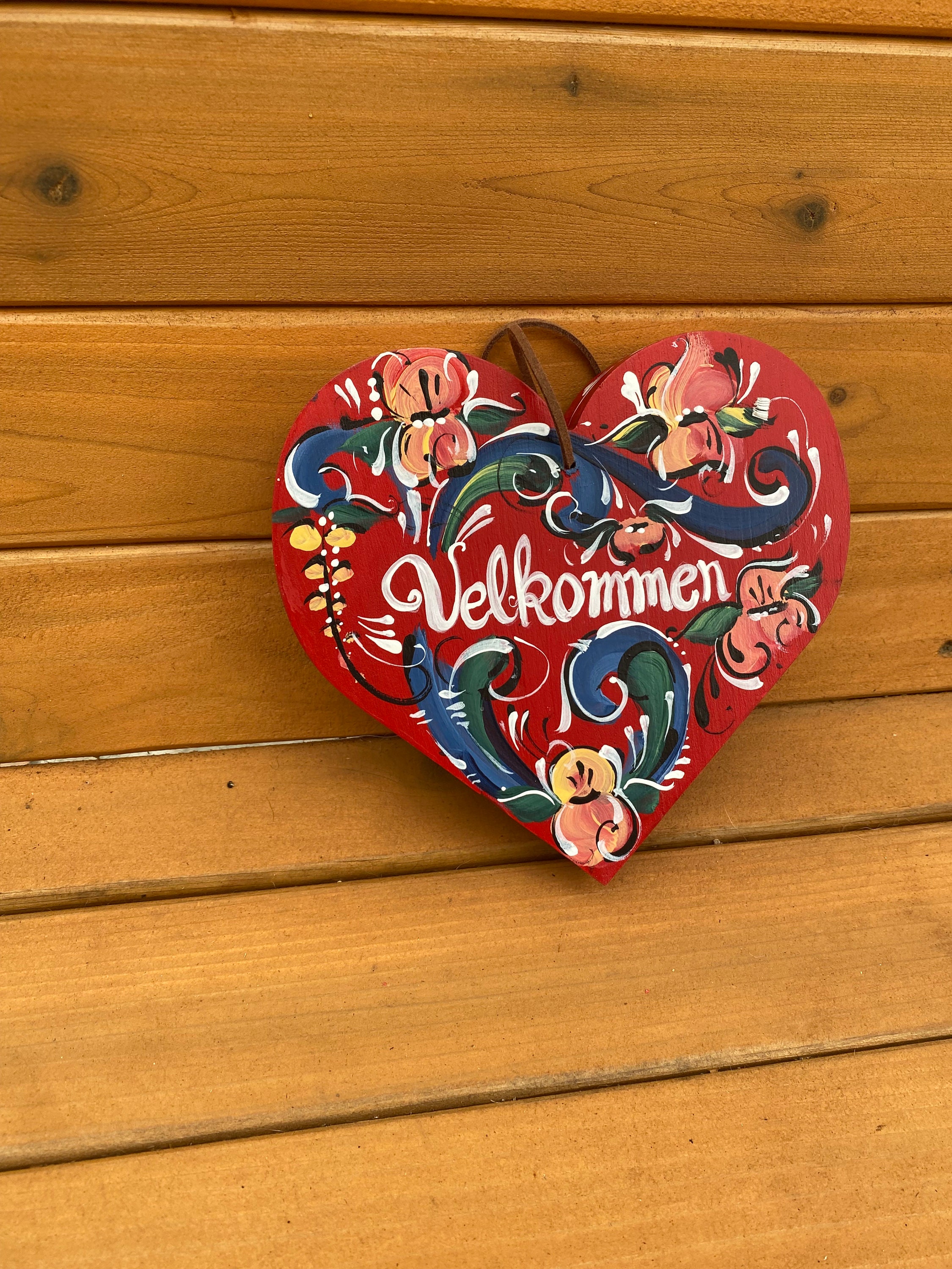 Scandinavian Welcome Heart