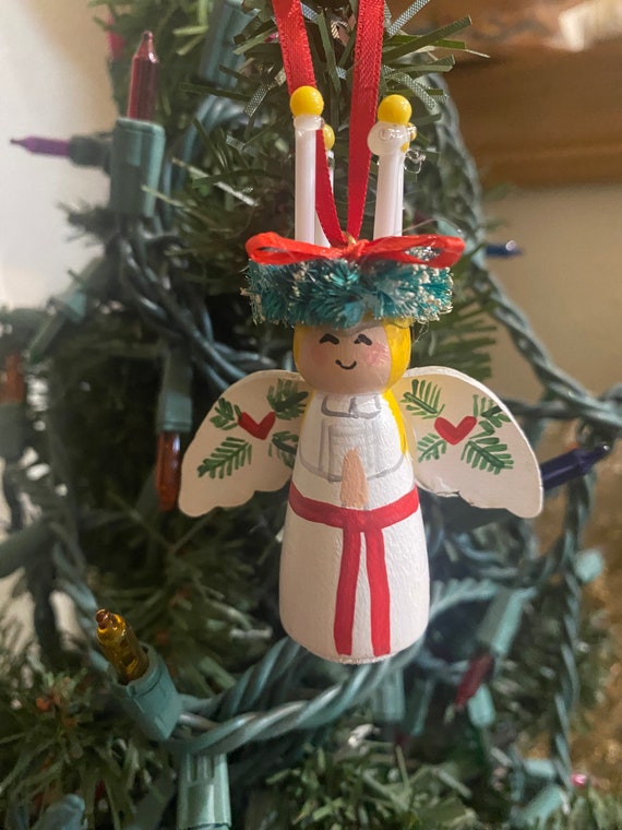 my scandinavian home: How To Make Swedish Christmas Angels From Paper