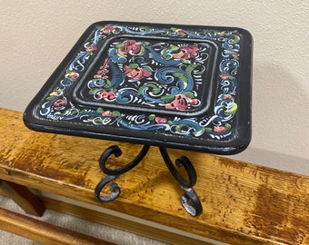 Hand painted lace metal cake stand