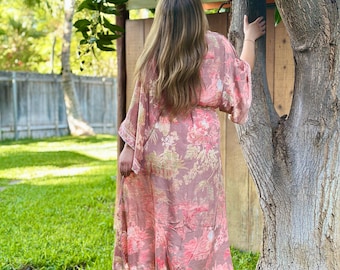 Kimono in seta con stampa floreale, vestaglia lunga per sposa e damigella d'onore, abbigliamento da casa corto stampato.