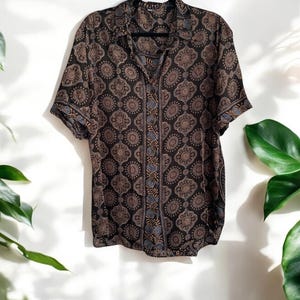 Herren Seidenmischung Camp Kragenhemd, leichtes Button Down in Sari Prints - Sommerresort & Urlaubs- oder Hochzeitsstil