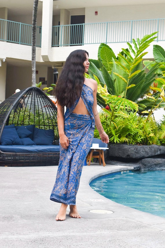 Tropical Silk Sarongs: Boho Cover Ups Tropical Silk Sarongs in Multiple Patterns, Luxe Boho Beach Wrap Skirt Dress or Towel,traditional Pareo, Lavalava, Hawaiian Style Resortwear - Etsy