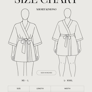 Pu&ograve; includere: Una tabella delle taglie in bianco e nero per un kimono corto con due disegni al tratto. La tabella mostra le misure in pollici: 32 pollici di lunghezza e 22 di larghezza per la taglia standard, 34 di lunghezza e 26 di larghezza per la taglia media.