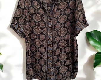 Herren Seidenhemd mit Lagerkragen - leichtes Hemd, tropische Drucke, Pool-Party-Kleidung