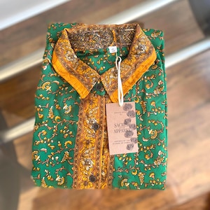 Herren Seide Kurzarm Shirt - Leichter bedruckter Sari Stoff, Sommer Casual Shirt, Atmungsaktiv & Einzigartig