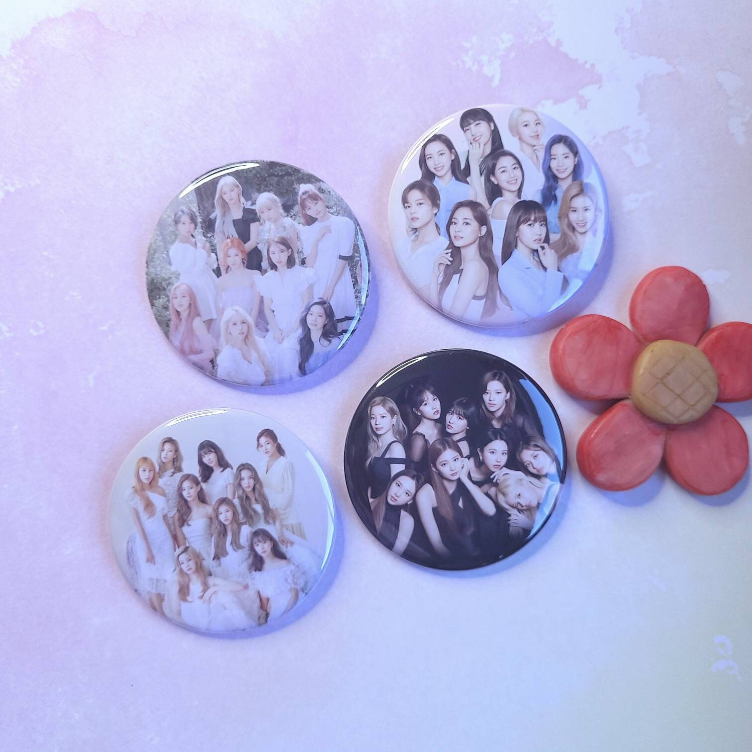 KPOP TWICE LOGO Pins Badge Decoration Brooches Glass Dome Metal Badges For  Clothes Backpack Decoration Gift
