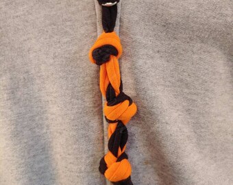 Sensory jewelry zipper pull chew black and orange