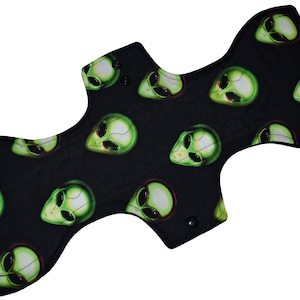 Super Core- Aliens Reusable Cloth Goddess XL/Postpartum Pad- WindPro Fleece- 16.5 Inches