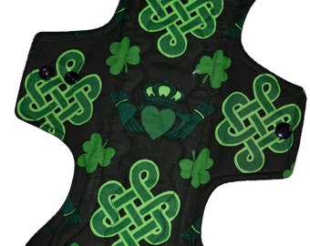 Super Core- Celtic Knots Reusable Cloth Goddess L Pad- WindPro- 14.5 Inches
