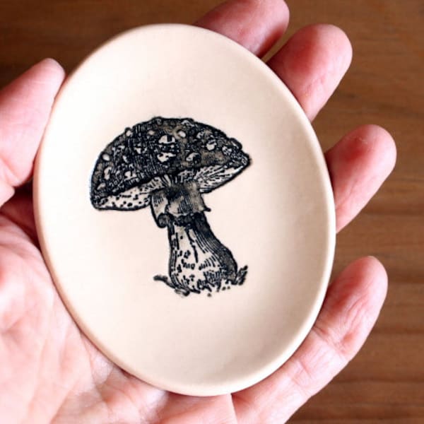 Ceramic MUSHROOM Ring Dish - Handmade B&W Oval Porcelain Mushroom Jewelry Dish - Pill Dish - Gift for Her - Ready To Ship