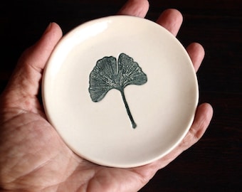 Ceramic GINKGO LEAF Dish - Handmade Round Porcelain Leaf Ring Dish - Gift for Her - Mom Gift - Ready To Ship