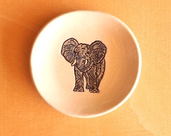 Ceramic ELEPHANT Ring Dish - Handmade Round Stoneware Elephant Pachyderm Jewelry Dish - Tea Bag Holder - Soap Dish - Ready To Ship