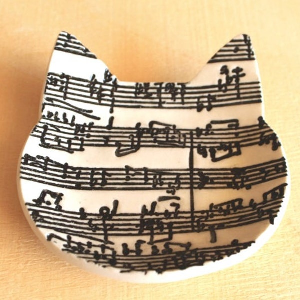 Lovely Little Handmade Porcelain B&W Sheet Music CAT Ring Dish / Tea Bag Holder