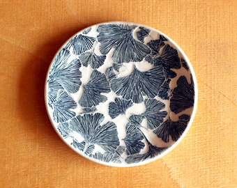Ceramic GINKGO LEAF Dish - Handmade Round Porcelain Leaf Soap Dish - Jewelry Dish - Ready To Ship