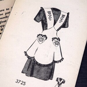 Mail Order Bib Apron Sewing Pattern, Size Medium, Fringe and Heart Pockets 1940s Style, Transfer Included image 2