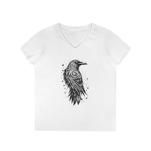 Crow of mystical nature Ladies&#39; V-Neck T-Shirt