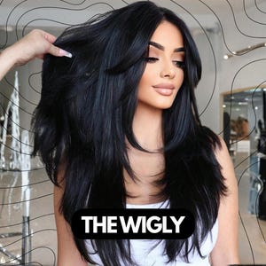 Peluca Negra Larga en Capas – Volumen Natural, Estilo Elegante de Salón