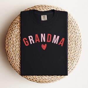 Grandma Shirt, Mothers Day Gift, Grandma To Be, Cute Grandma Shirt, New Grandma Gift, Grandma Reveal, Gift For Grandma, Granny Shirt