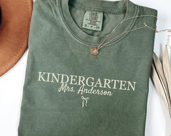 Custom Kindergarten Teacher Shirt, Comfort Colors, Personalized Teacher Gift, Back to School, Kinder Team Shirt, Grade Level Matching Tee