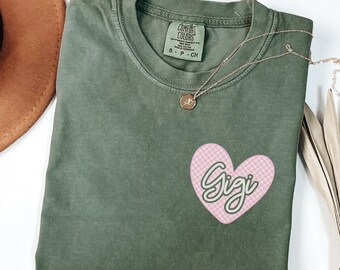 Comfort Colors Gigi Shirt, Gigi Shirt, Heart Gigi Tee, Mothers Day Gift, Cute Gigi Shirt, Birthday Gift for Gigi, Christmas Gift for Gigi