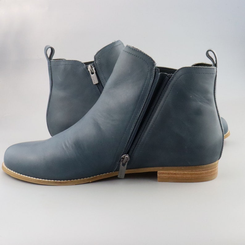 Ziera Blue Leather Ankle Boots Chelsea Size 43 11 NEW UNWORN Flat Boots