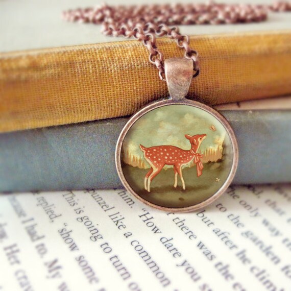 Artículos similares a Deer Pendant, Deer Necklace, Deer Jewelry, Deer