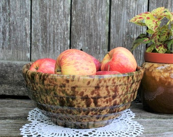 Very Old ANTIQUE Spongeware Crock, Ribbed Bowl