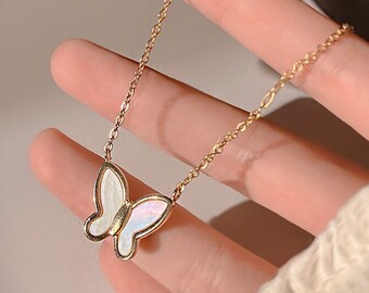 Mother of Pearl Butterfly Necklace, 18K Gold Necklace, Mothers Day Gift, Pearl Butterfly Necklace, Minimalist Dainty Necklace