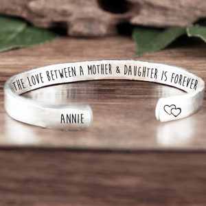 Love between a Mother and Daughter is Forever Bracelet, Inspirational Gift, Gift for Daughter, Gift for Mom, Mother Daughter Gift