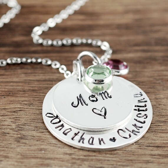 mom necklace with kids