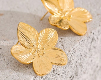 Vintage Flower Stud Earrings, Large Gold Flower Earrings, 18k Gold PVD Earrings, Jewelry Gift for Her, Golden Blossom Studs, Waterproof