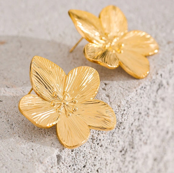 Vintage Flower Stud Earrings, Large Gold Flower Earrings, 18k Gold PVD Earrings, Jewelry Gift for Her, Golden Blossom Studs, Waterproof