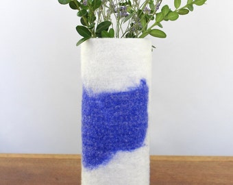 Cobalt Blue Flower Vase, Felted Wool Wrapped Glass Vase, Unique Natural Decor Piece, Housewarming Gift, Gift for Mom