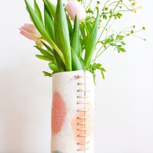 Tall 100% Wool Wrapped Glass Vase in Pink and Aqua Tones, Modern Abstract Vase, Felted Wool and Up-cycled Glass Decor Piece, Spring Vase image 7