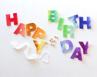 DIY Felt HAPPY BIRTHDAY Garland, Rainbow Wool Felt & Wood Bead Decoration Kit, Earth Friendly Birthday Party Decor, Colorful Bday backdrop