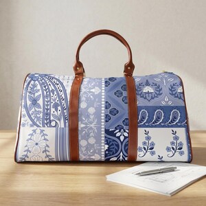 Plunjezak met bloemenpatchwork: boho-chique reistas