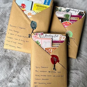 Blind Date with a Book: Mystery Book Gift Set