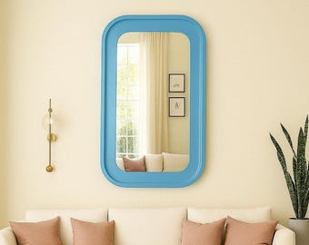 Espejo de pared con marco azul cielo: diseño de madera hecho a mano, un toque minimalista moderno para sala de estar, entrada o dormitorio.
