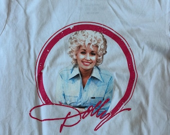 Supersällsynt Dolly Parton Signature Logo Vit Unisex T-shirt Liten