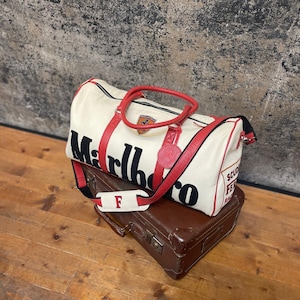 Unique Duffle Bag in Marlboro Design – Vintage Travel Bag Handmade – Retro Sports Bag Upcycling Streetwear Bag