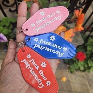 Feminist Keychain – F the Patriarchy Motel Keychain, Retro Feminist Gift, Bold Statement Keyring, Anti Patriarchy, Empowerment Gift for Her