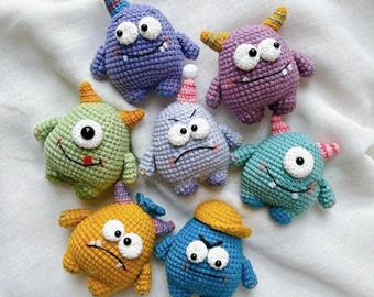 Patrón PDF de Mini Monstruos a Crochet, Tutorial de Crochet de Conjunto de Monstruos, Patrón Amigurumi de Llavero de Monstruo Adorable, Crochet Dulce de Halloween