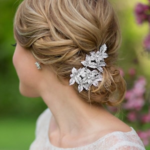 Vintage Style Gold or Silver Flower Wedding Hair Comb Antique Art Deco style 'MILA' image 1