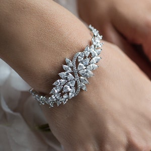 Art Deco classic style clear crystal marquise cut wedding bracelet in silver, gold, rose gold - &#39;KASIA&#39;