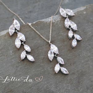 Silver Vintage Style Bridal Leaf Earring Necklace Set, Rose Gold, Gold or Silver Wedding Earrings, Marquise Chandelier Earrings - 'AVITA'